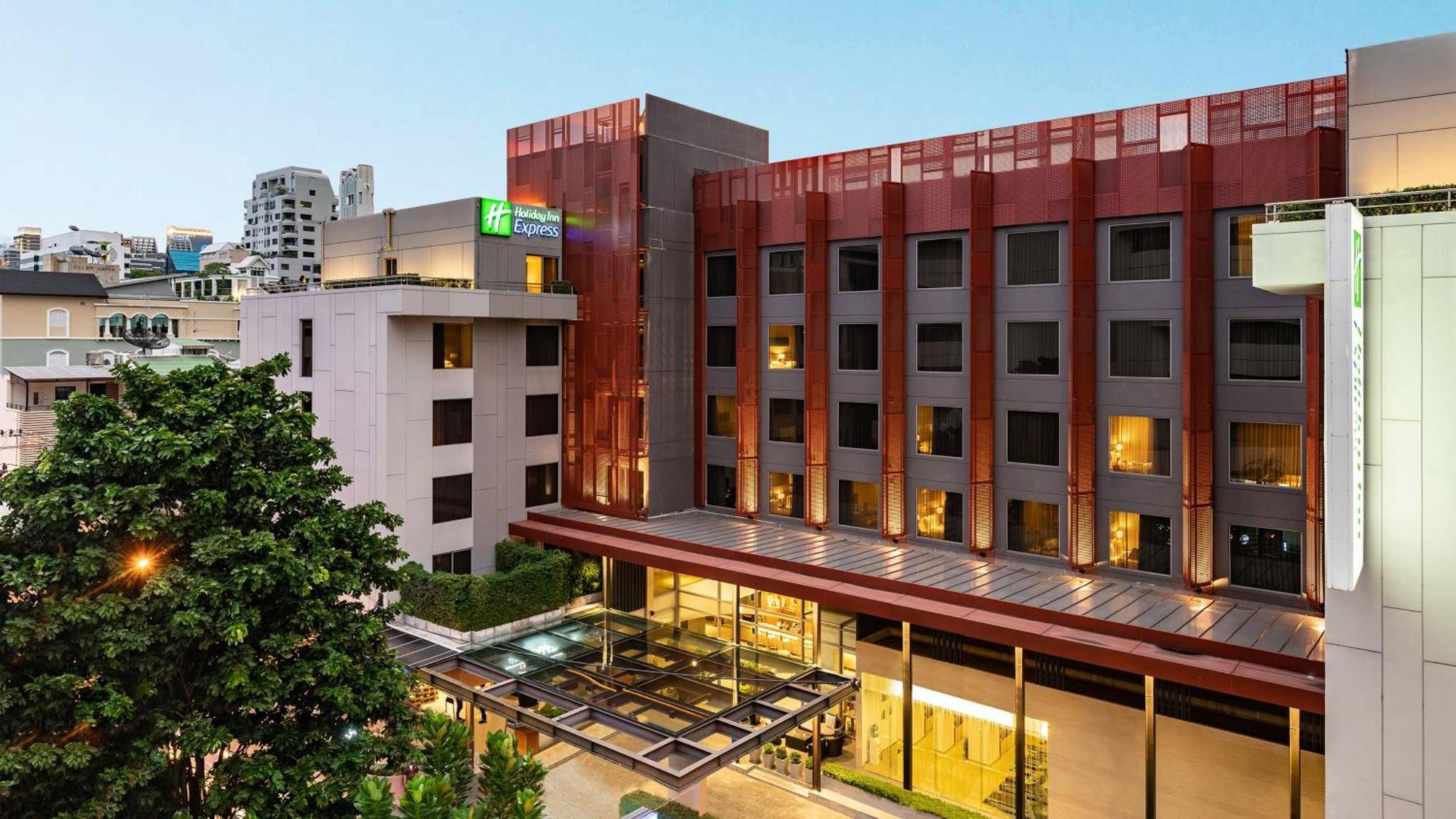 Holiday Inn Express Bangkok Sathorn By Ihg Exterior foto