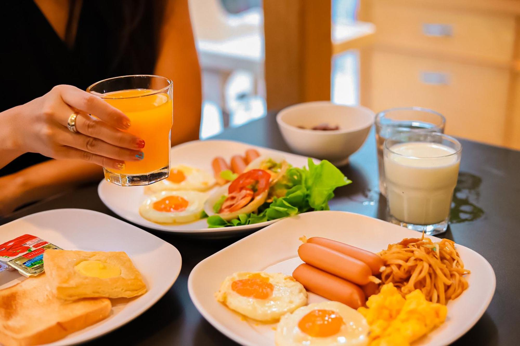 Holiday Inn Express Bangkok Sathorn By Ihg Exterior foto