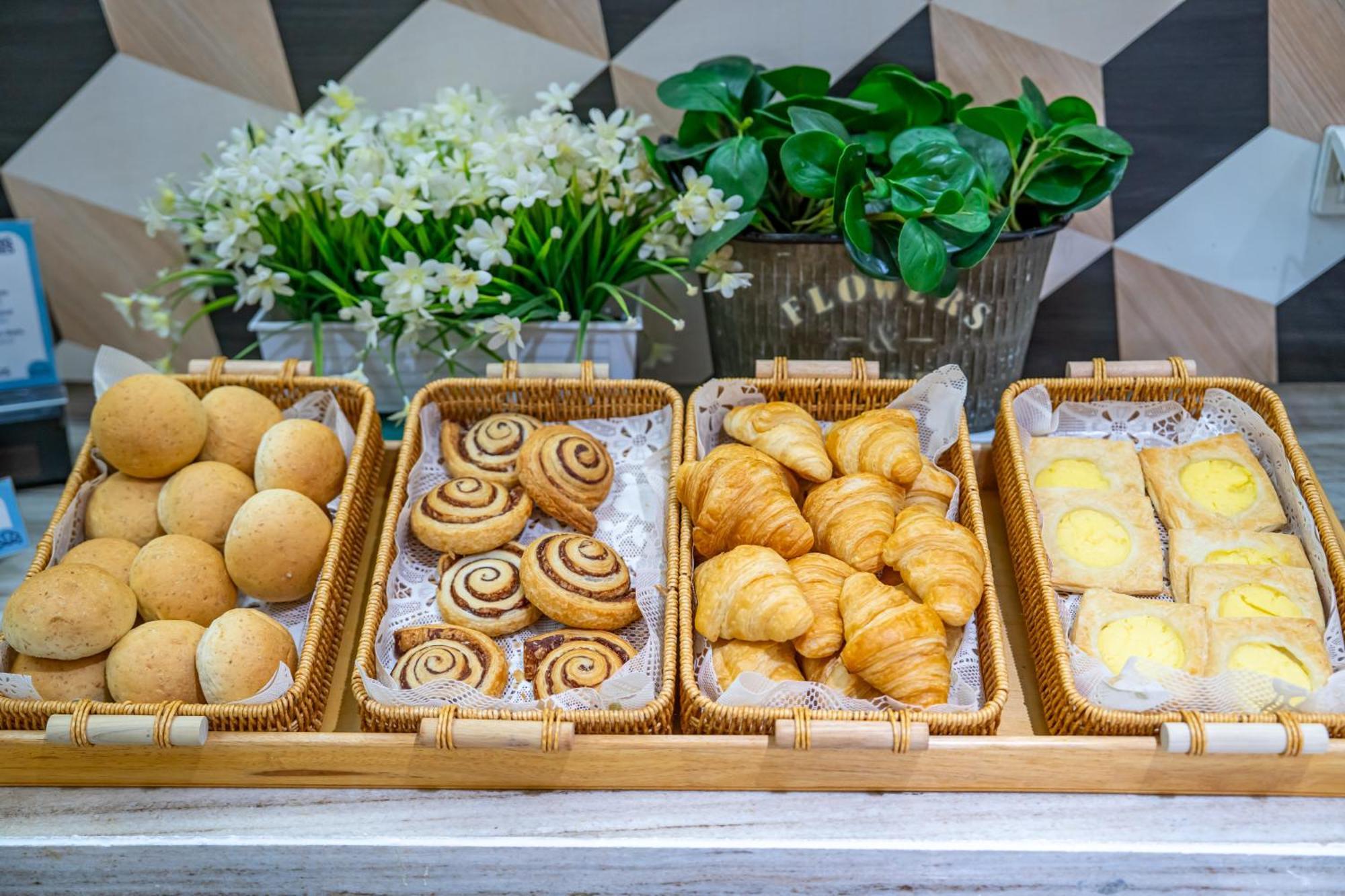Holiday Inn Express Bangkok Sathorn By Ihg Exterior foto